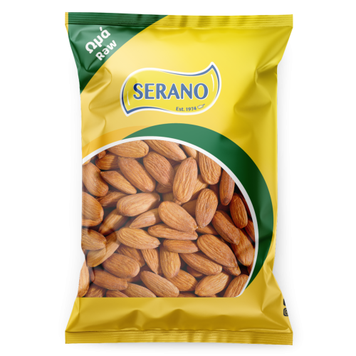 Raw almonds kernels
